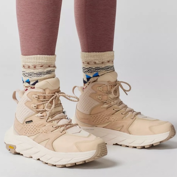 NWT Hoka Anacapa Mid GTX Hiking Shoes Shifting Sand / Eggnog Gore Tex Boots - Picture 16 of 16